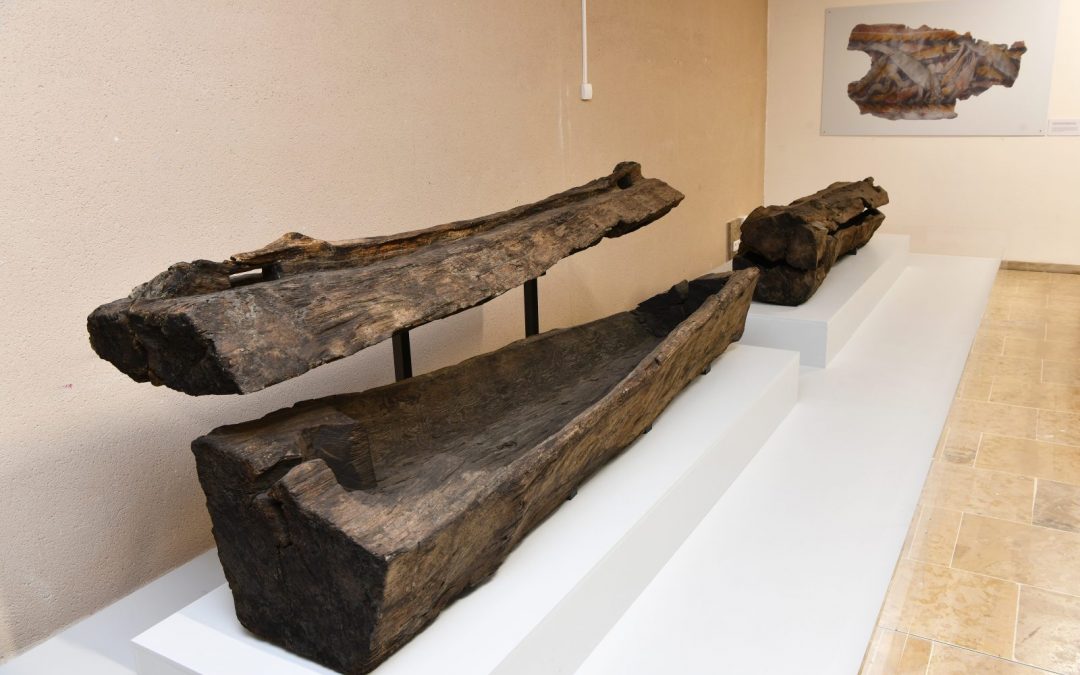 Rencontre avec un archéologue : les sarcophages de l’abbaye Saint-Géraud