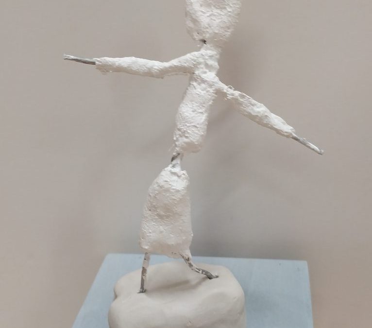 Sculptures en bandes de plâtre au Musée d’art et d’archéologie